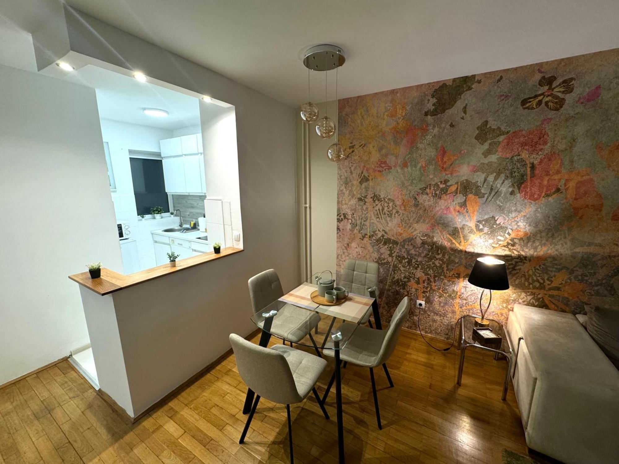 7 Emperors Central Suite Belgrado Esterno foto