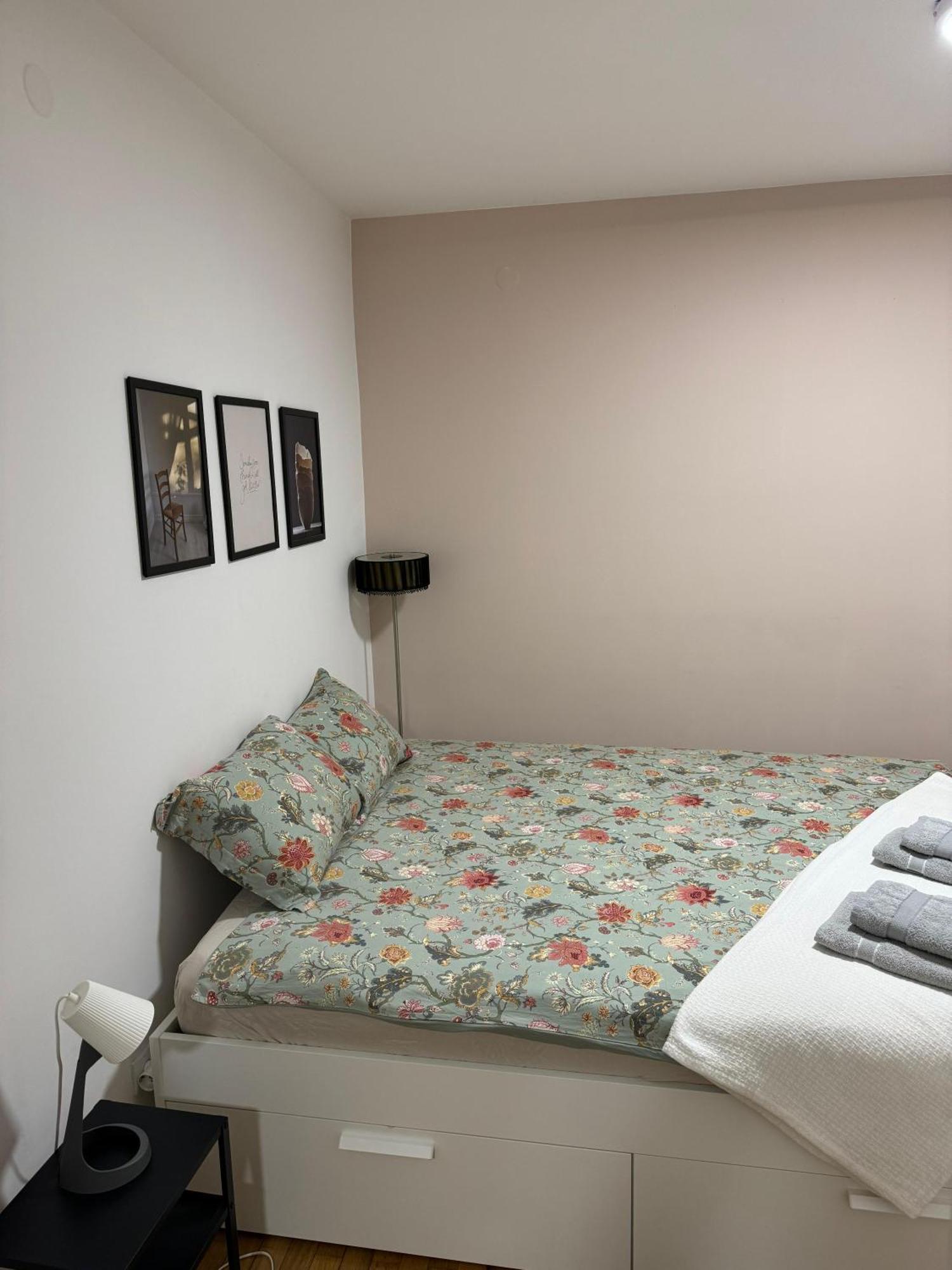 7 Emperors Central Suite Belgrado Esterno foto